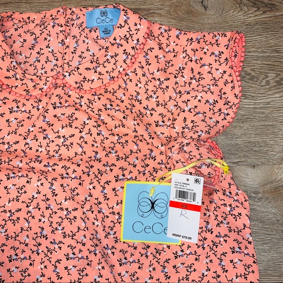 NWT CeCe | Collared Flutter Sleeve Floral Top - Picture 5 of 9